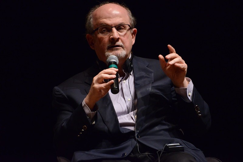 O Fronteiras do Pensamento se solidariza com o escritor Salman Rushdie